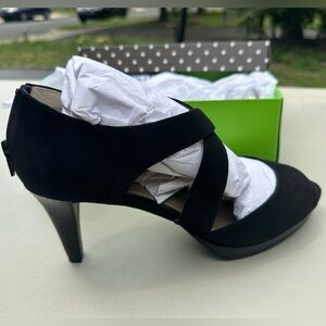 Black Flora Platform Pump Women Size 11